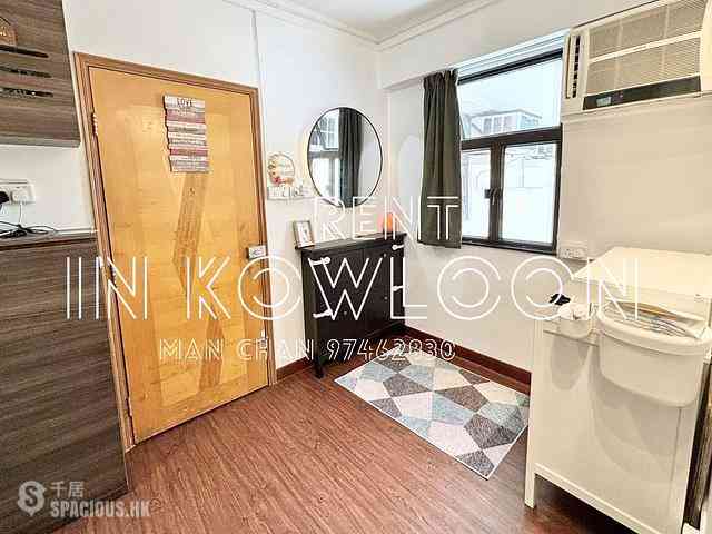 Mong Kok - Kai Wan Building 04