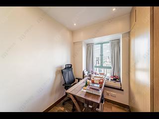 Wan Chai - Royal Court 16