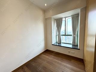 Wan Chai - Royal Court 20