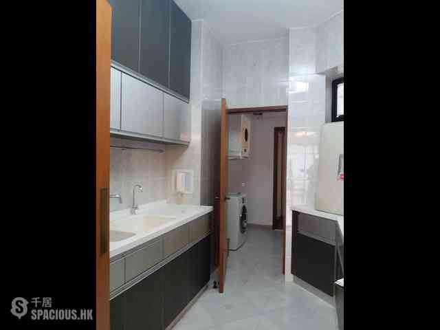 Jardines Lookout - Cavendish Heights Block 4 04