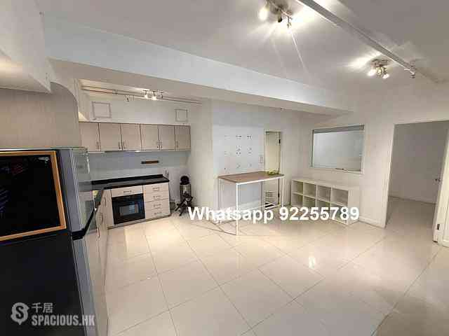 Sheung Wan - 8-10, Mercer Street 01