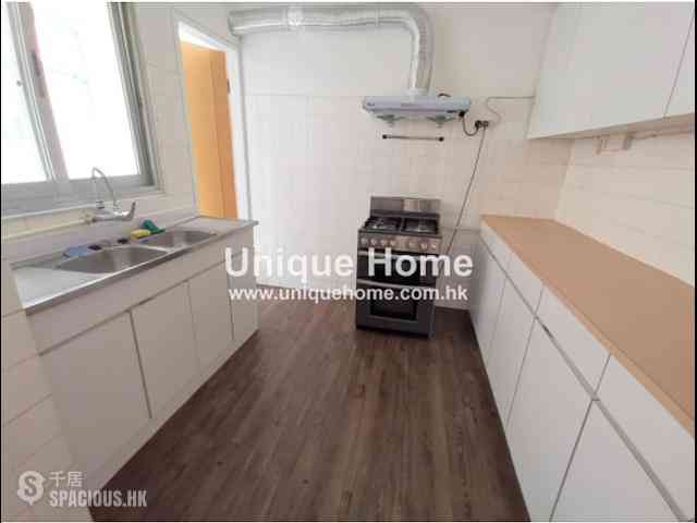 Pok Fu Lam - 6-12, Crown Terrace 11