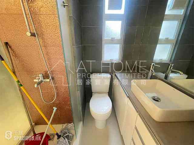 Sai Ying Pun - Highlight House 09