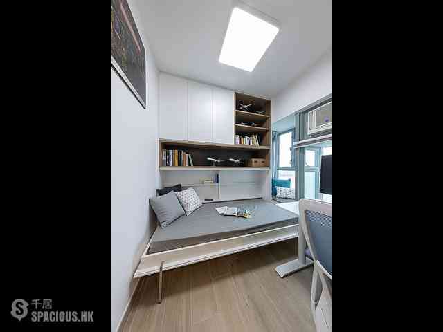 Tung Chung - Seaview Crescent Block 2 10