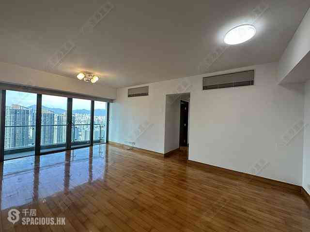 West Kowloon - The Harbourside Block 3 03