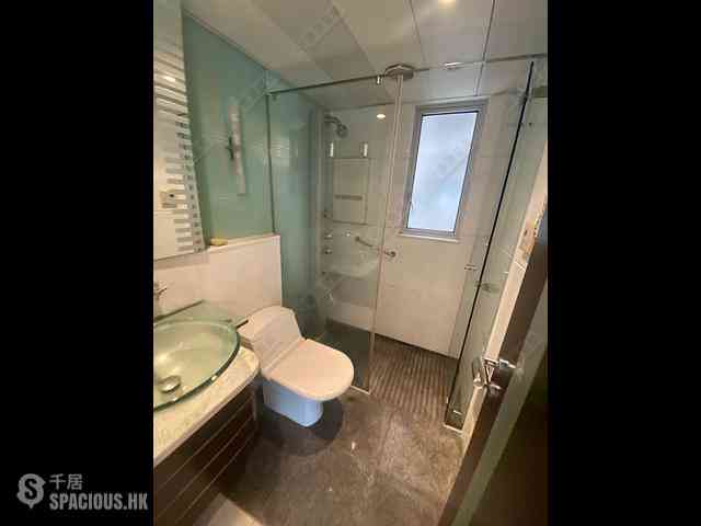 West Kowloon - The Harbourside Block 3 09