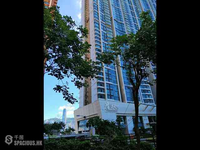 West Kowloon - The Harbourside Block 3 01