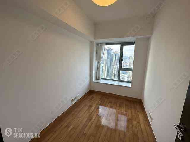 West Kowloon - The Harbourside Block 3 07