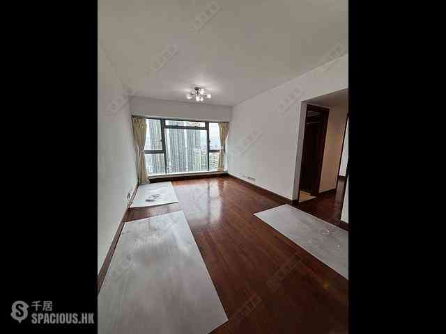 West Kowloon - The Harbourside Block 3 02