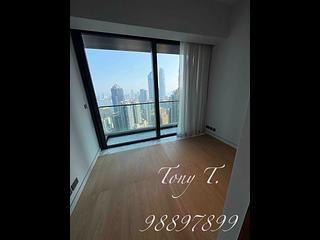 Mid Levels West - The Legacy Phase 1 Tower 2 04