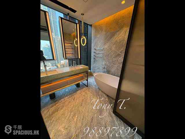 Mid Levels West - The Legacy Phase 1 Tower 2 08