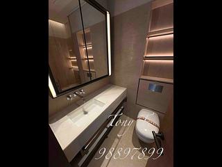 Mid Levels West - The Legacy Phase 1 Tower 2 09