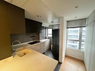 Quarry Bay - King's View Court Block B 04