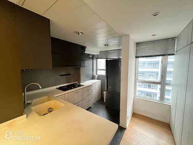 Quarry Bay - King's View Court Block B 04