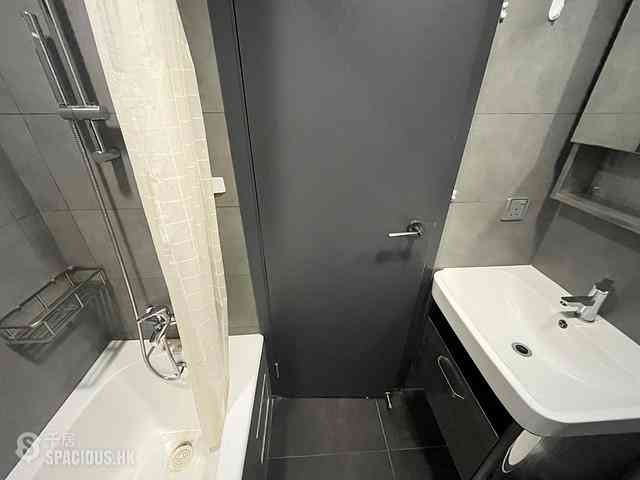 Quarry Bay - King's View Court Block B 12