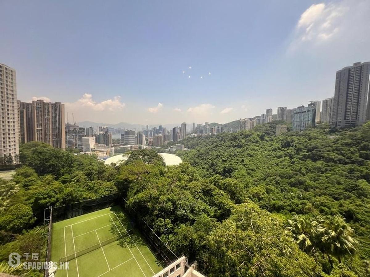 Happy Valley - Broadwood Park 01
