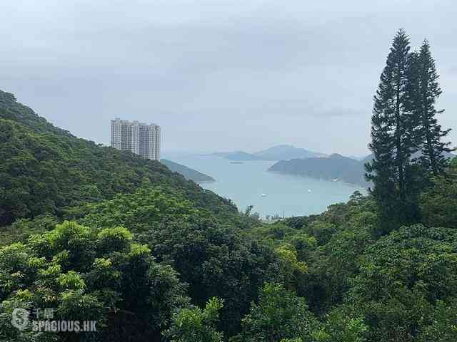 Repulse Bay - Sea Cliff Mansions 01