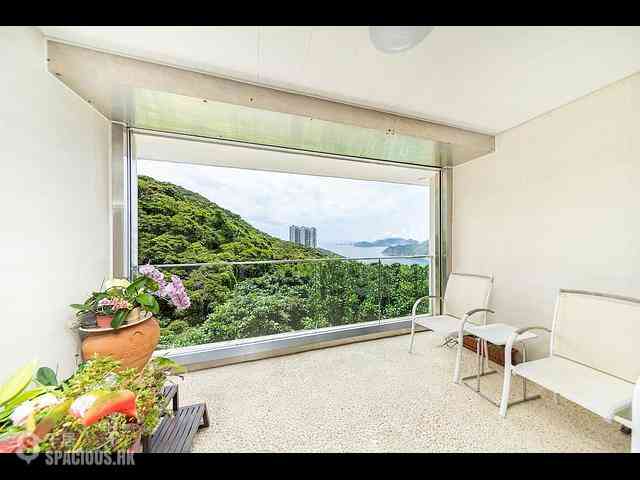 Repulse Bay - Sea Cliff Mansions 02