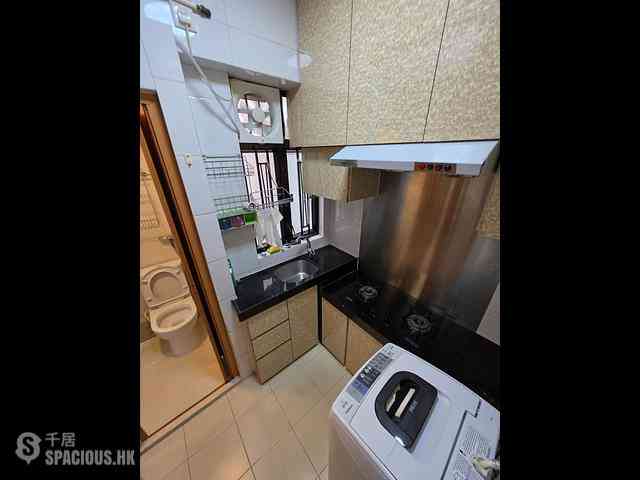Sai Ying Pun - The First Building 05