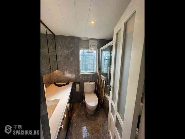 Hung Hom - Laguna Verde Phase 1 Green Wood Block 2 04