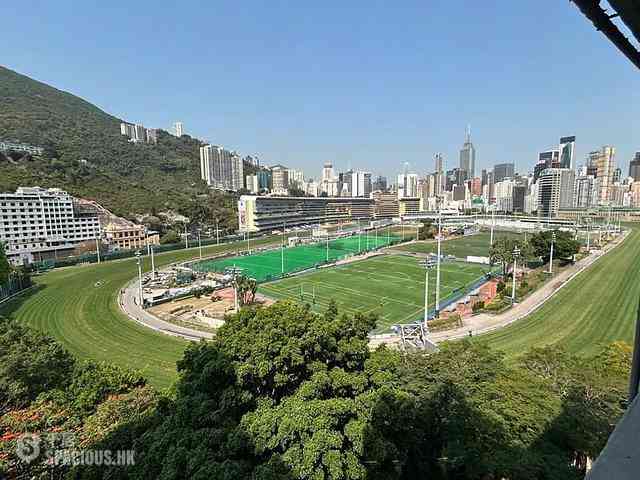 Happy Valley - Splendour Court 02