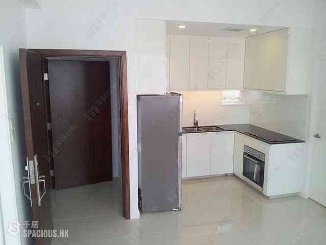 Sai Ying Pun - 25, Eastern Street 01