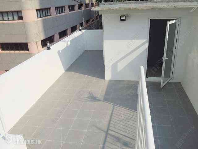 Sai Ying Pun - 25, Eastern Street 06