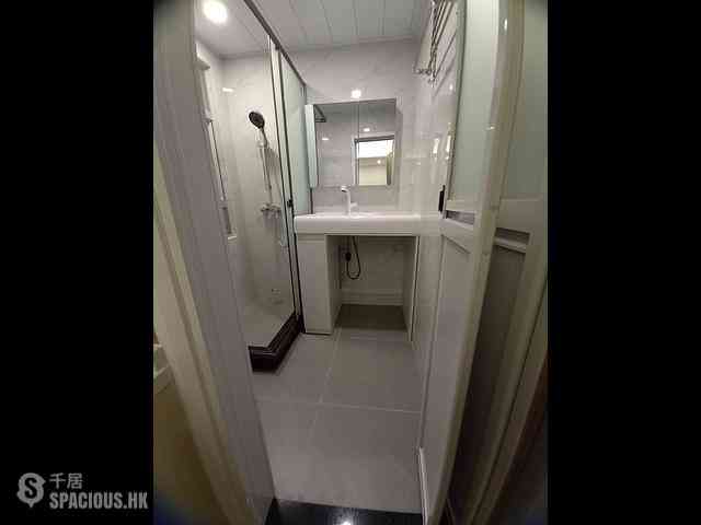 Mong Kok - Kin Wong Mansion 08