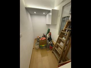 Mong Kok - Kin Wong Mansion 10