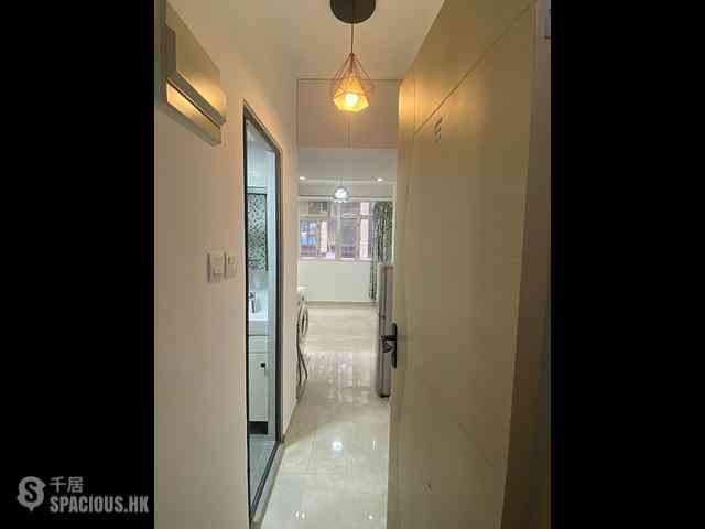 Quarry Bay - Lai Wah Mansion 03