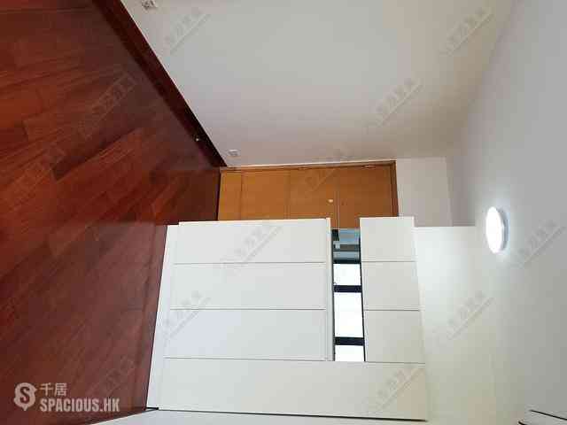 West Kowloon - The Arch Moon Tower (Block 2A) 04