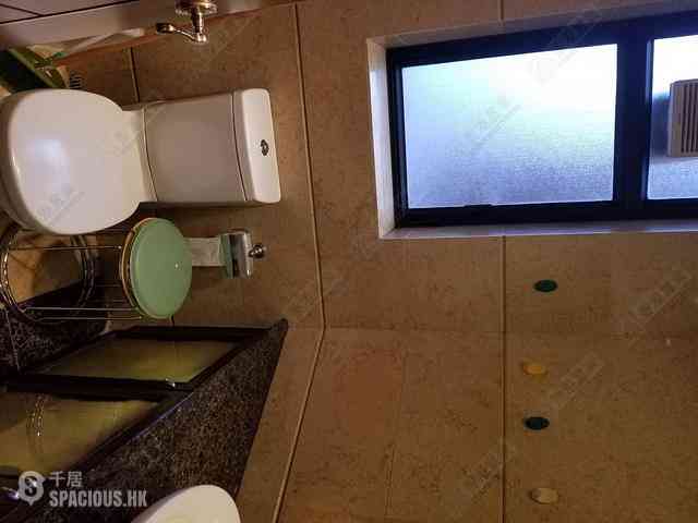 West Kowloon - The Arch Moon Tower (Block 2A) 06
