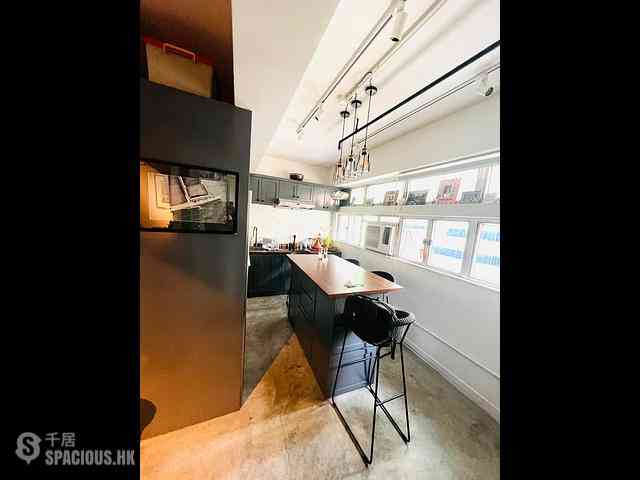 Sai Ying Pun - Siu On Building 03