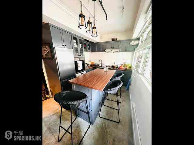 Sai Ying Pun - Siu On Building 04
