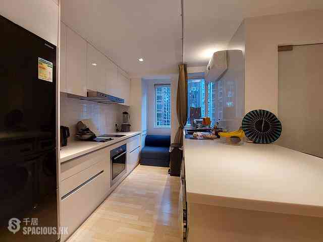Mid Levels West - Fortune Gardens Block B 10