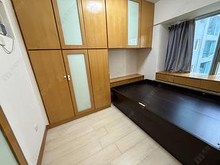 Sheung Wan - Queen's Terrace Block 3 04
