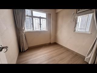 Sai Ying Pun - King Ming Mansion 02
