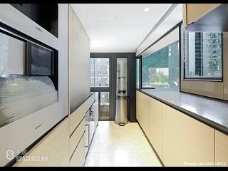 Mid Levels Central - Arezzo 11