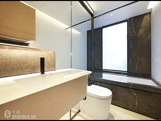Mid Levels Central - Arezzo 12