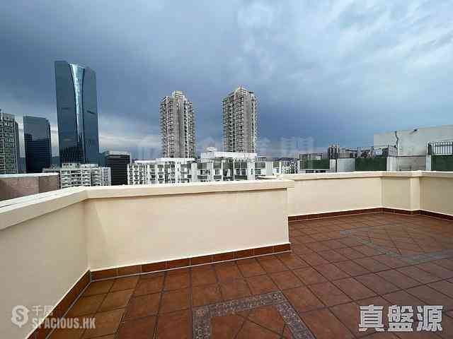 Quarry Bay - Mount Parker Lodge Block E 04