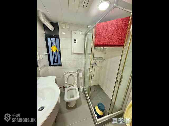Quarry Bay - Kornhill Block P 02