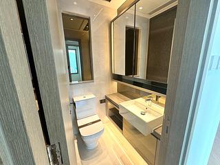 Wong Chuk Hang - The Southside Phase 1 Southland Tower 2A 05