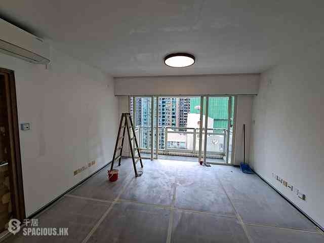 Soho - Centrestage Block 2 04