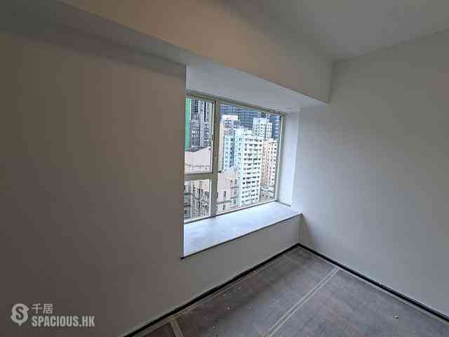 Soho - Centrestage Block 2 12