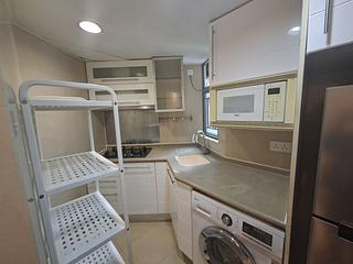 Sheung Wan - Queen's Terrace 05