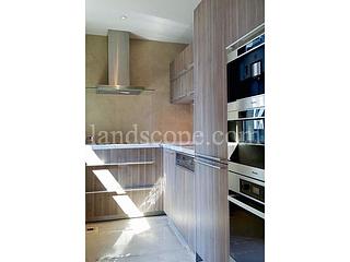 Mid Levels Central - Gramercy 08