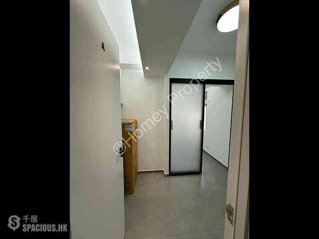 Prince Edward - Honland Building 01