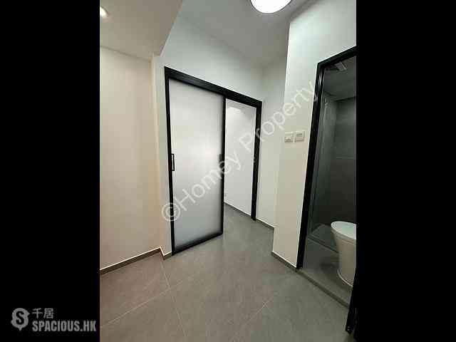 Prince Edward - Honland Building 04