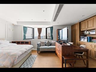 Repulse Bay - South Bay Towers 14