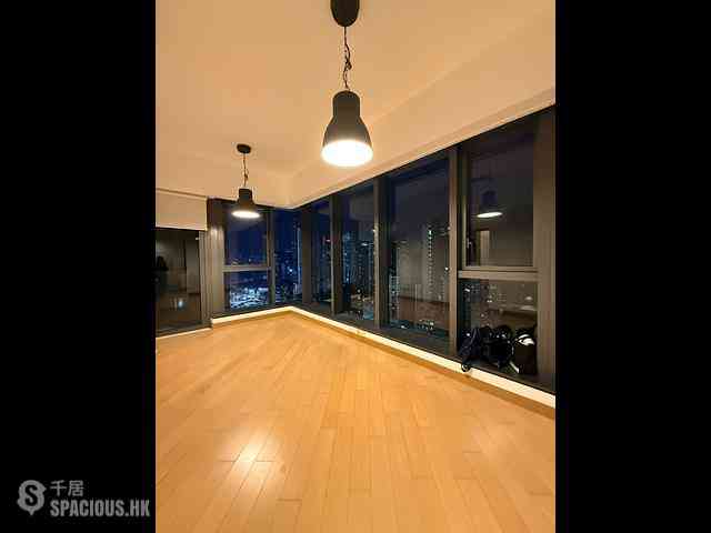 Tai Hang - Warrenwoods 01